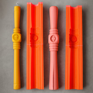 Ce se află în spatele unei matrițe pentru lumânări înalte?